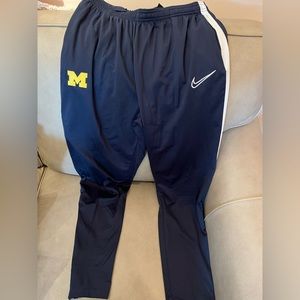Michigan soccer team issued Nike travel joggers